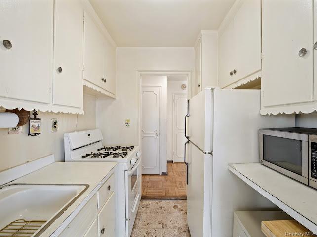 Coop Grand Concourse  Bronx, NY 10468, MLS-973967-11