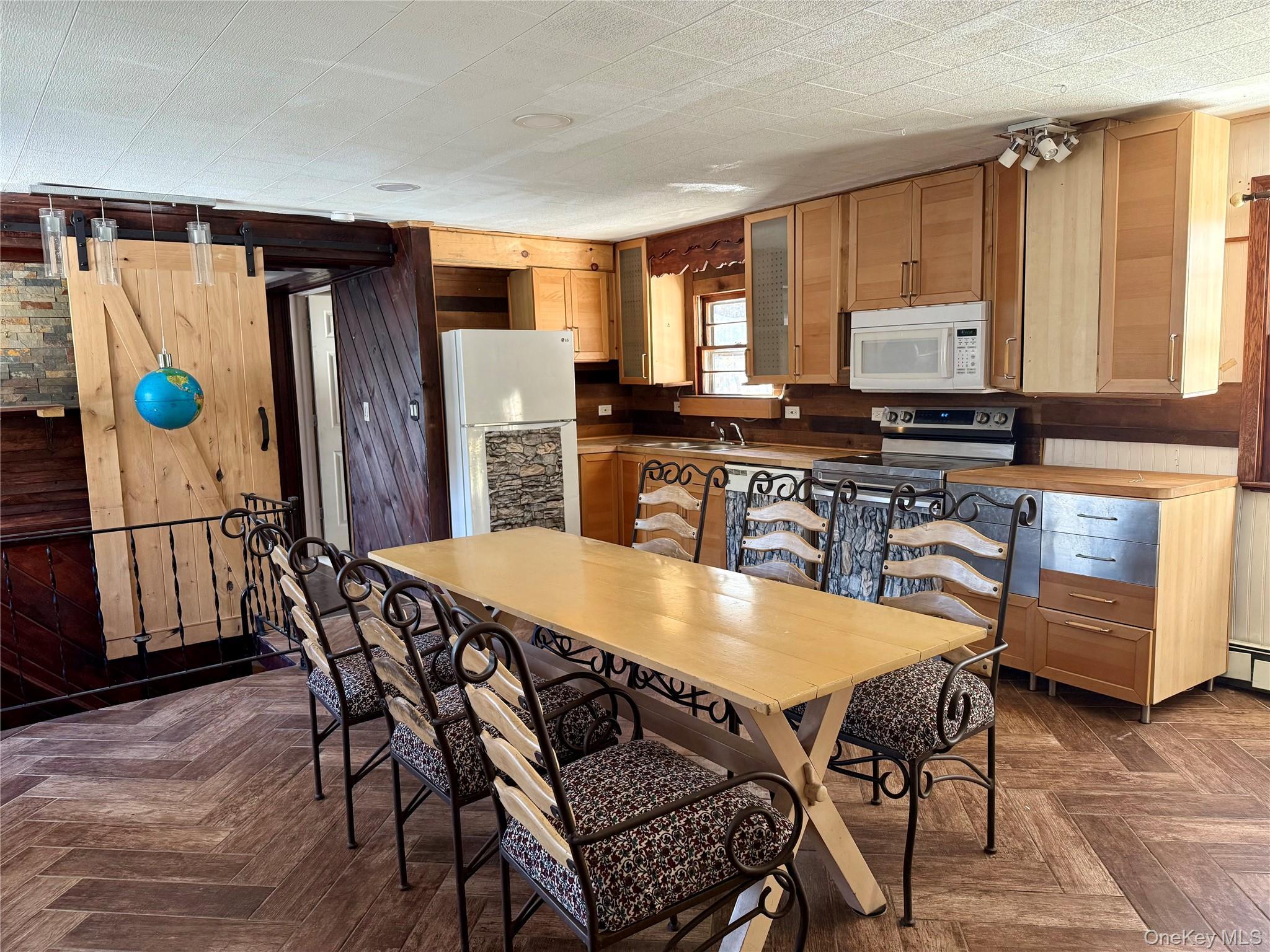 Single Family Glen  Dutchess County, NY 12522, MLS-973995-6