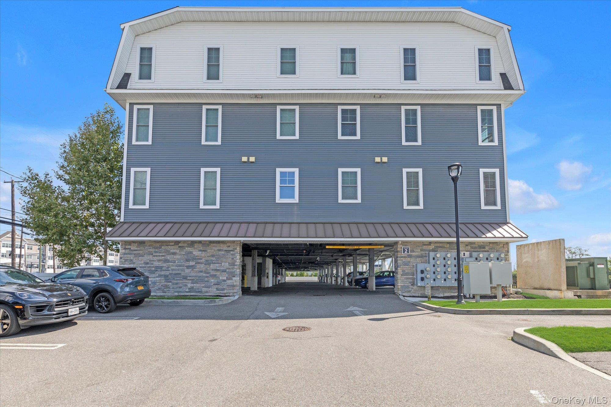 Condo Marina Pointe  Nassau County, NY 11518, MLS-974017-3