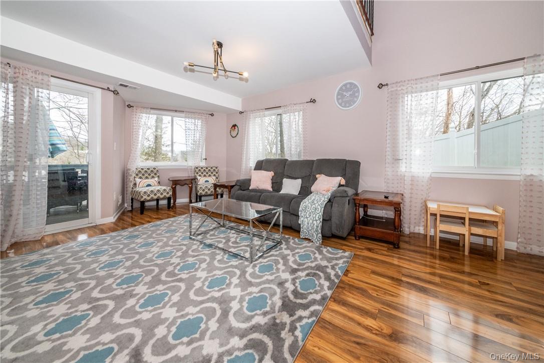 Condo Barker  Westchester County, NY 10549, MLS-974024-3