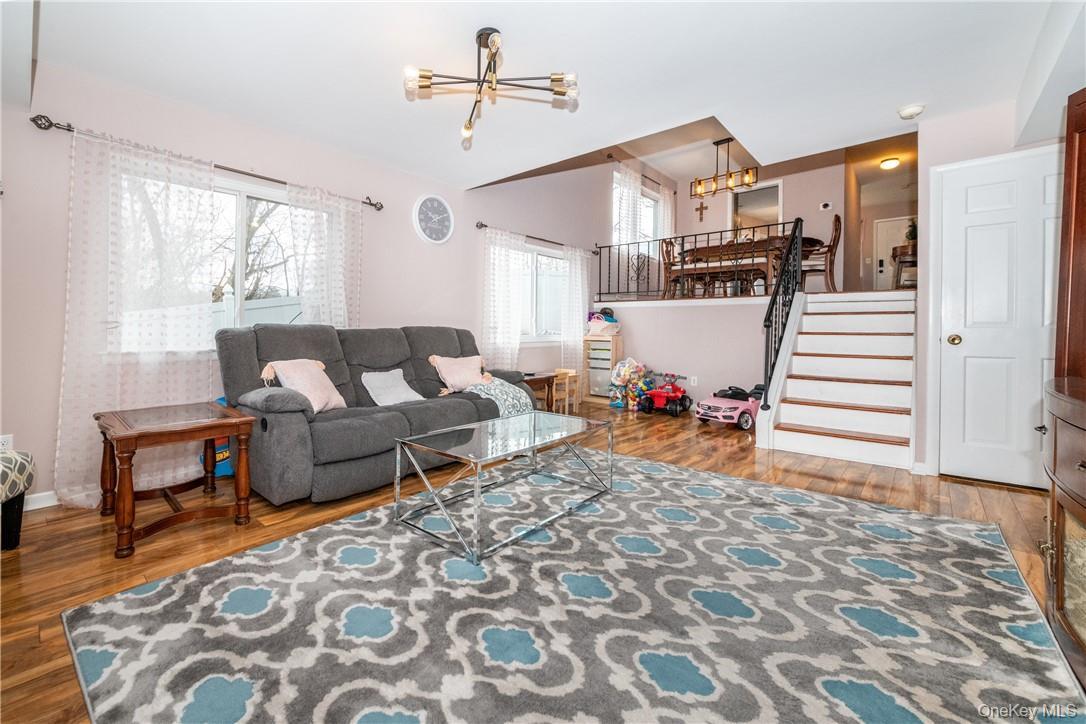 Condo Barker  Westchester County, NY 10549, MLS-974024-4