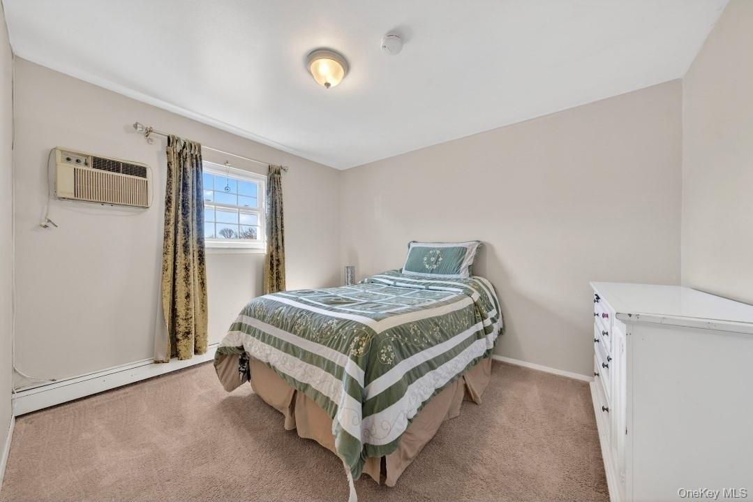 Single Family Westchester  Suffolk County, NY 11704, MLS-974047-15