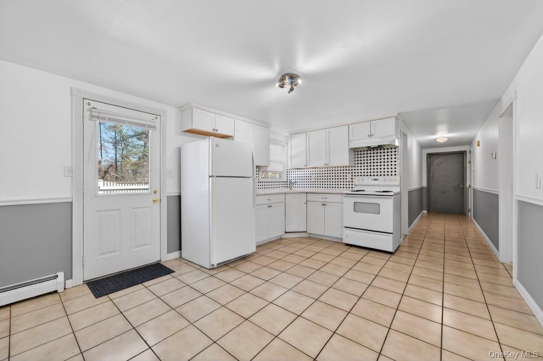 Single Family Westchester  Suffolk County, NY 11704, MLS-974047-27
