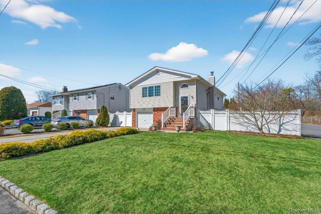 Single Family Westchester  Suffolk County, NY 11704, MLS-974047-3