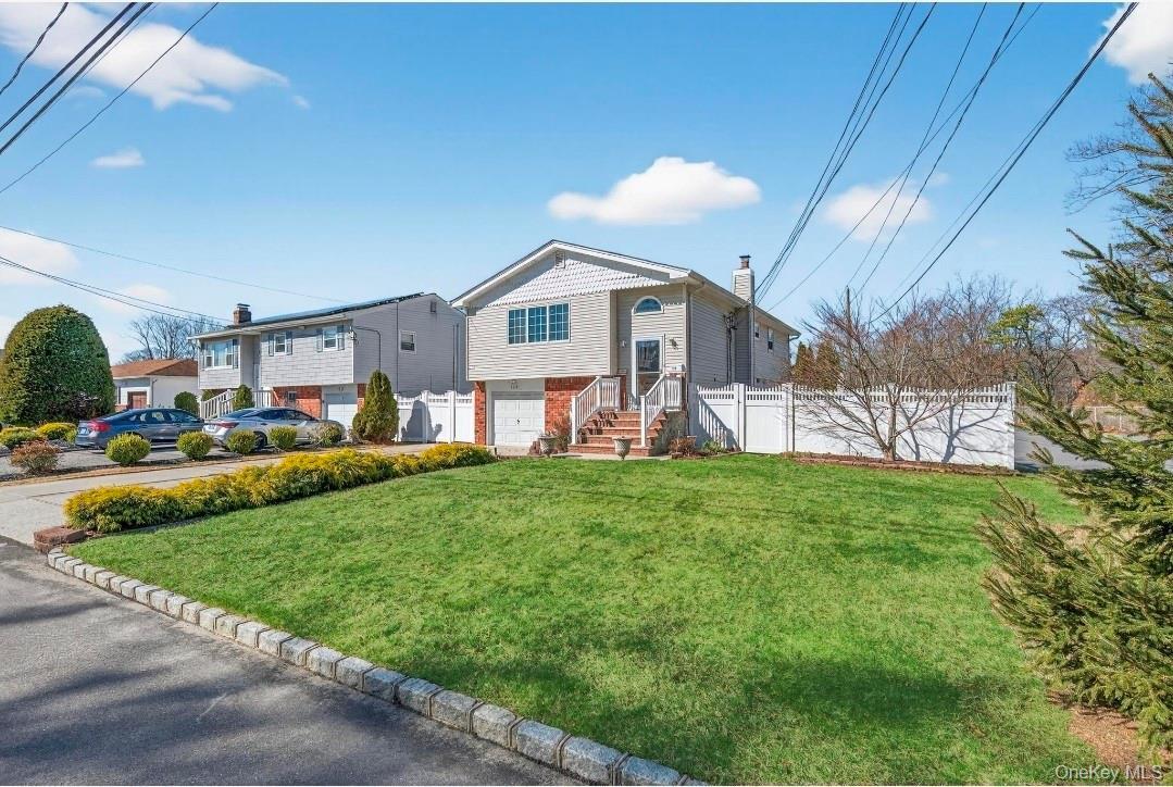 Single Family Westchester  Suffolk County, NY 11704, MLS-974047-4