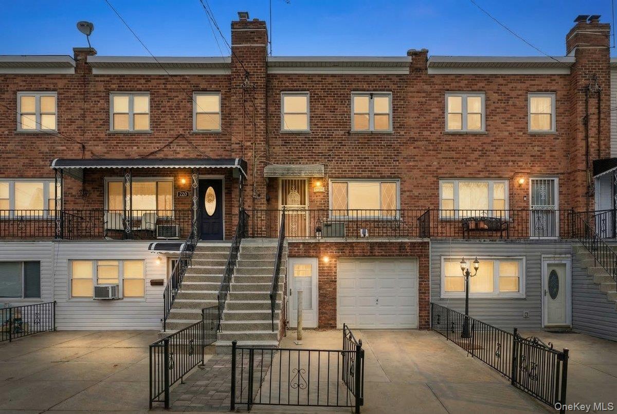 Single Family Calhoun  Bronx, NY 10465, MLS-974048-2