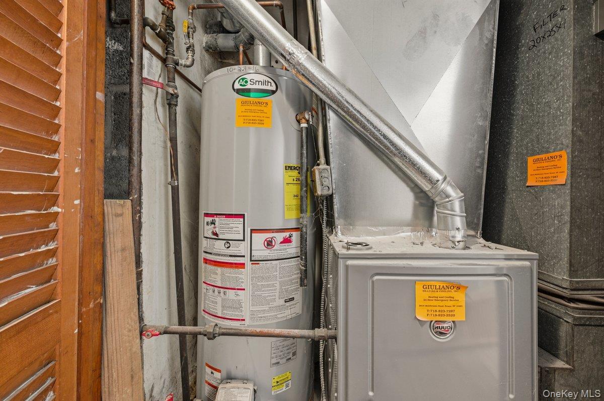 Single Family Calhoun  Bronx, NY 10465, MLS-974048-25