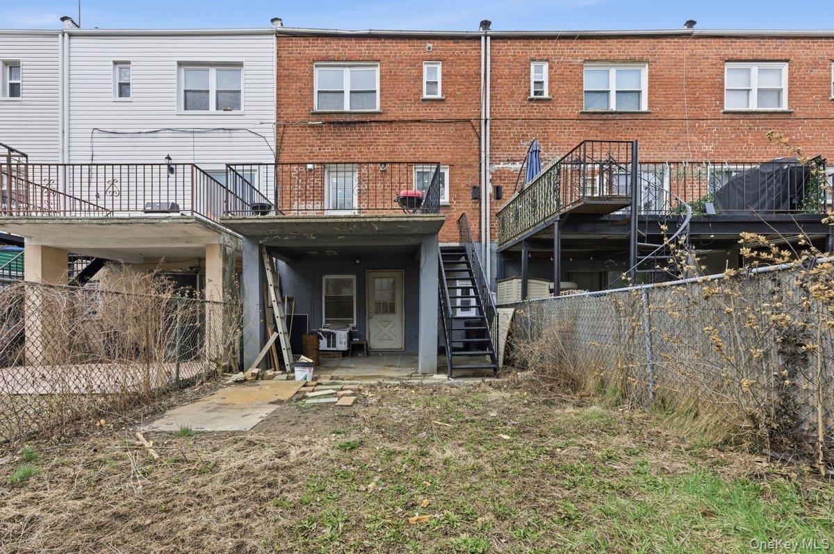 Single Family Calhoun  Bronx, NY 10465, MLS-974048-27