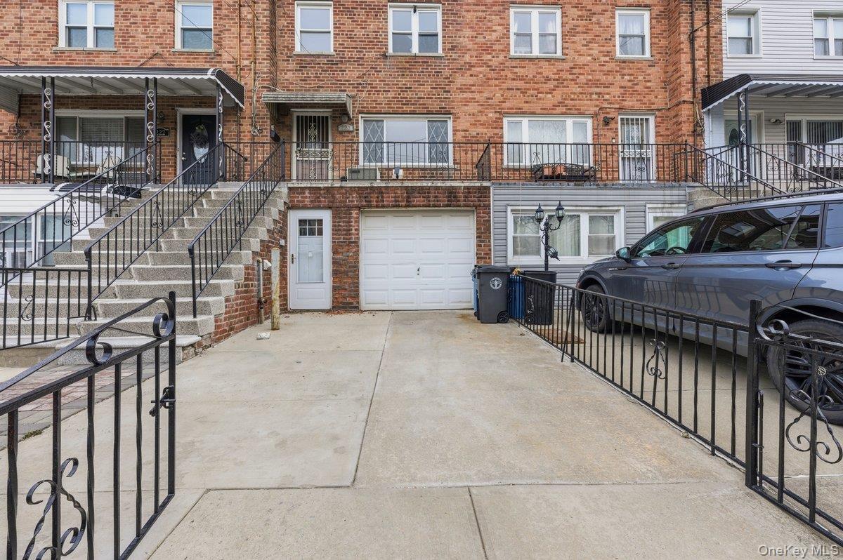 Single Family Calhoun  Bronx, NY 10465, MLS-974048-30