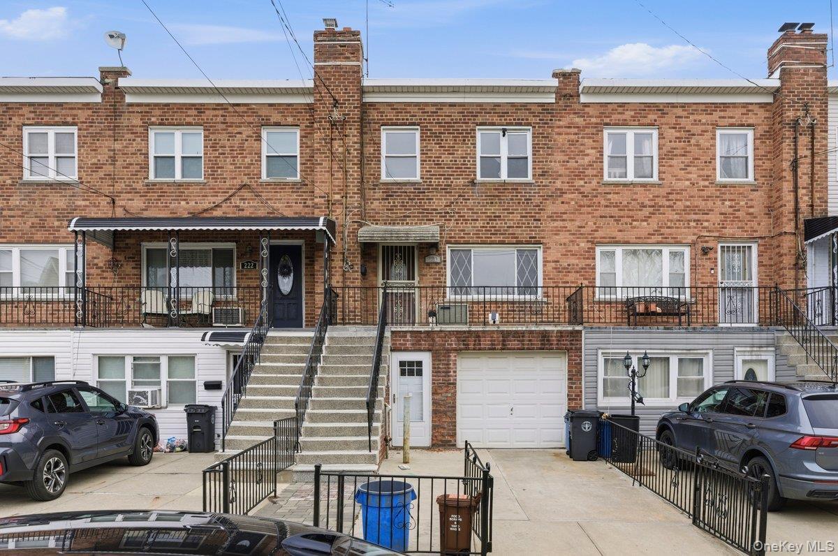 Single Family Calhoun  Bronx, NY 10465, MLS-974048-4