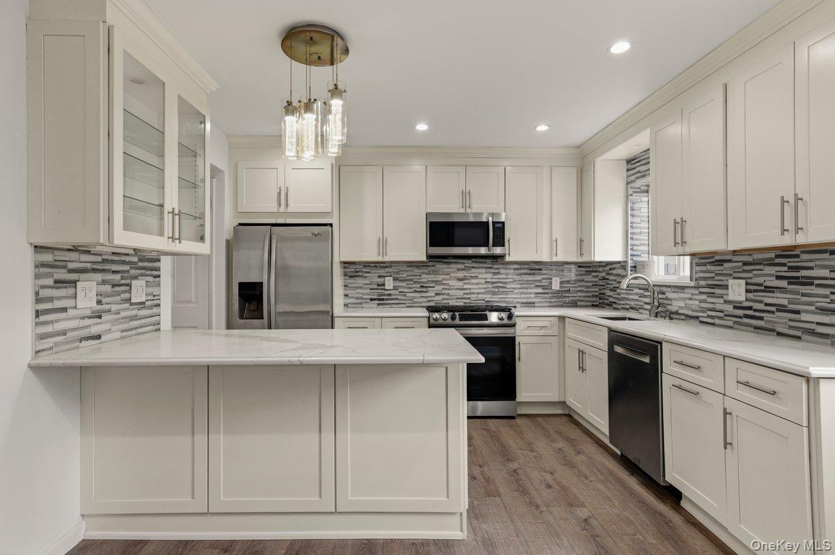 Single Family Calhoun  Bronx, NY 10465, MLS-974048-7