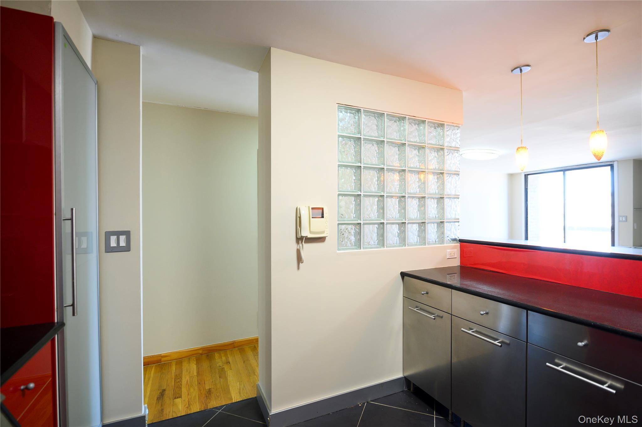 Condo 164th  Queens, NY 11365, MLS-974053-14