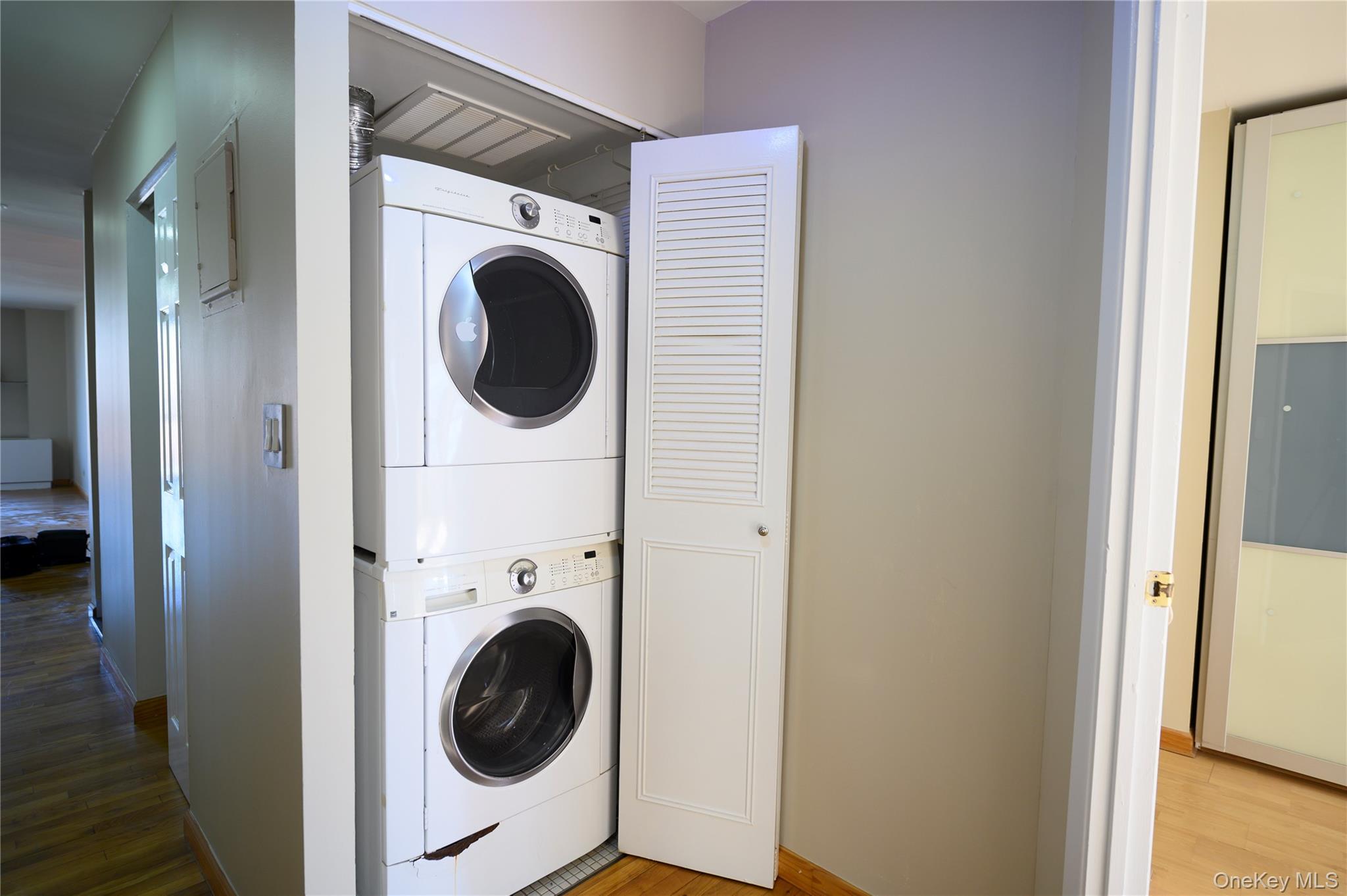 Condo 164th  Queens, NY 11365, MLS-974053-20