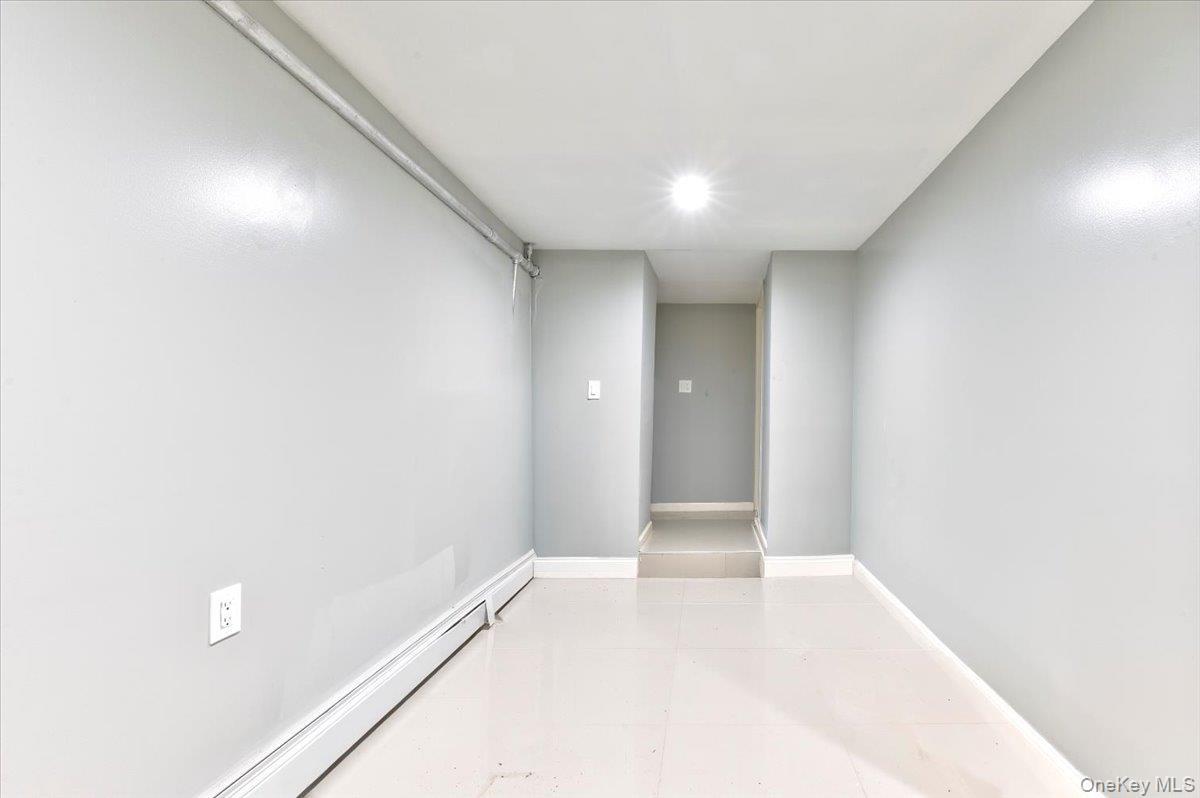 Single Family Zerega  Bronx, NY 10462, MLS-974057-27