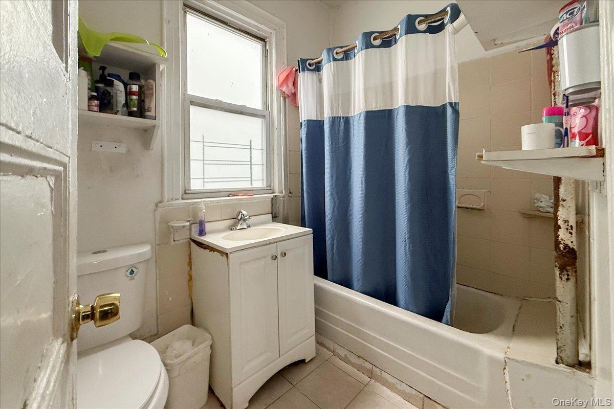 Single Family Zerega  Bronx, NY 10462, MLS-974057-37