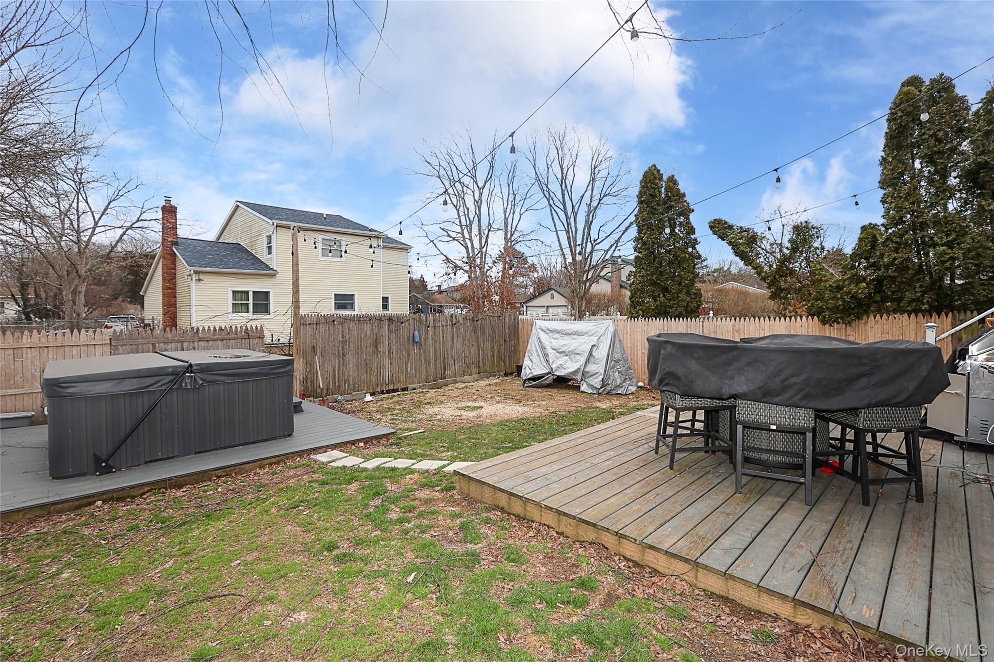 Single Family Norwalk  Suffolk County, NY 11763, MLS-974060-24