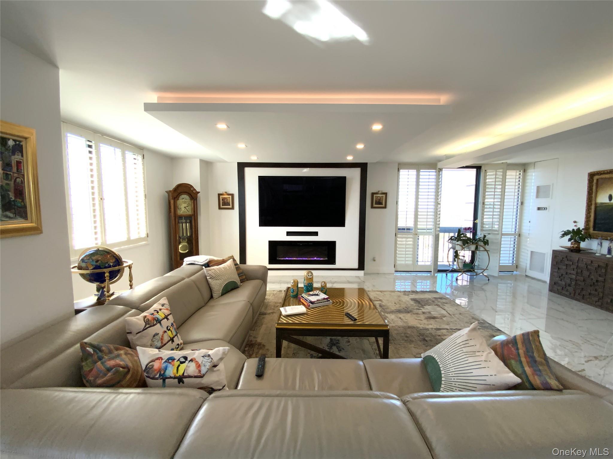 Coop Grand Central  Queens, NY 11005, MLS-974078-4