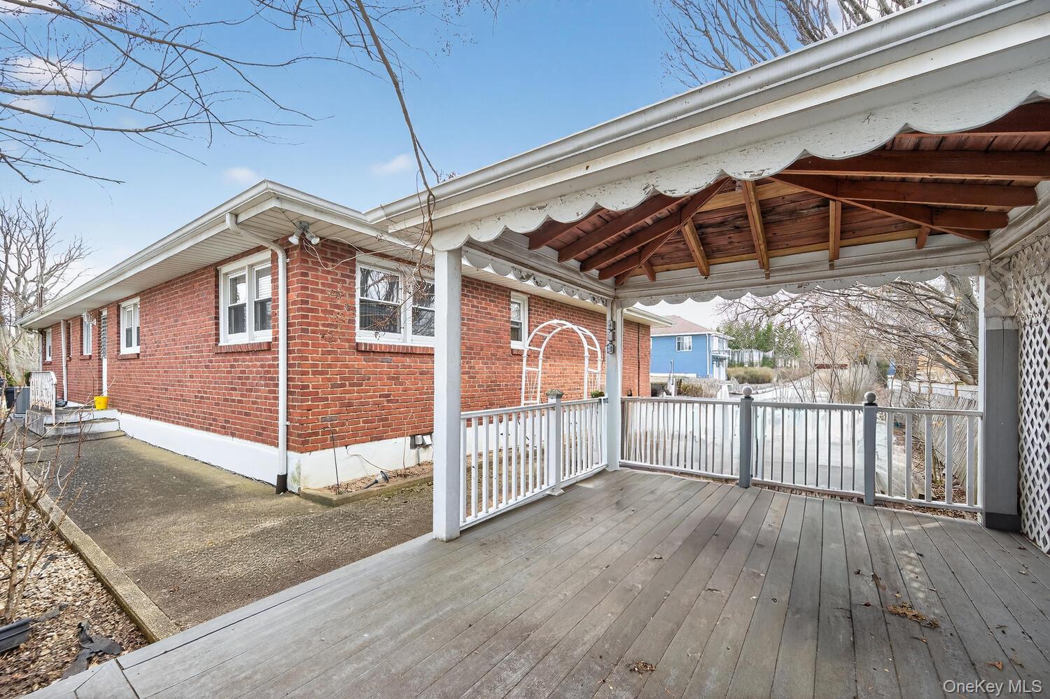 Single Family 1st  Nassau County, NY 11709, MLS-974080-19