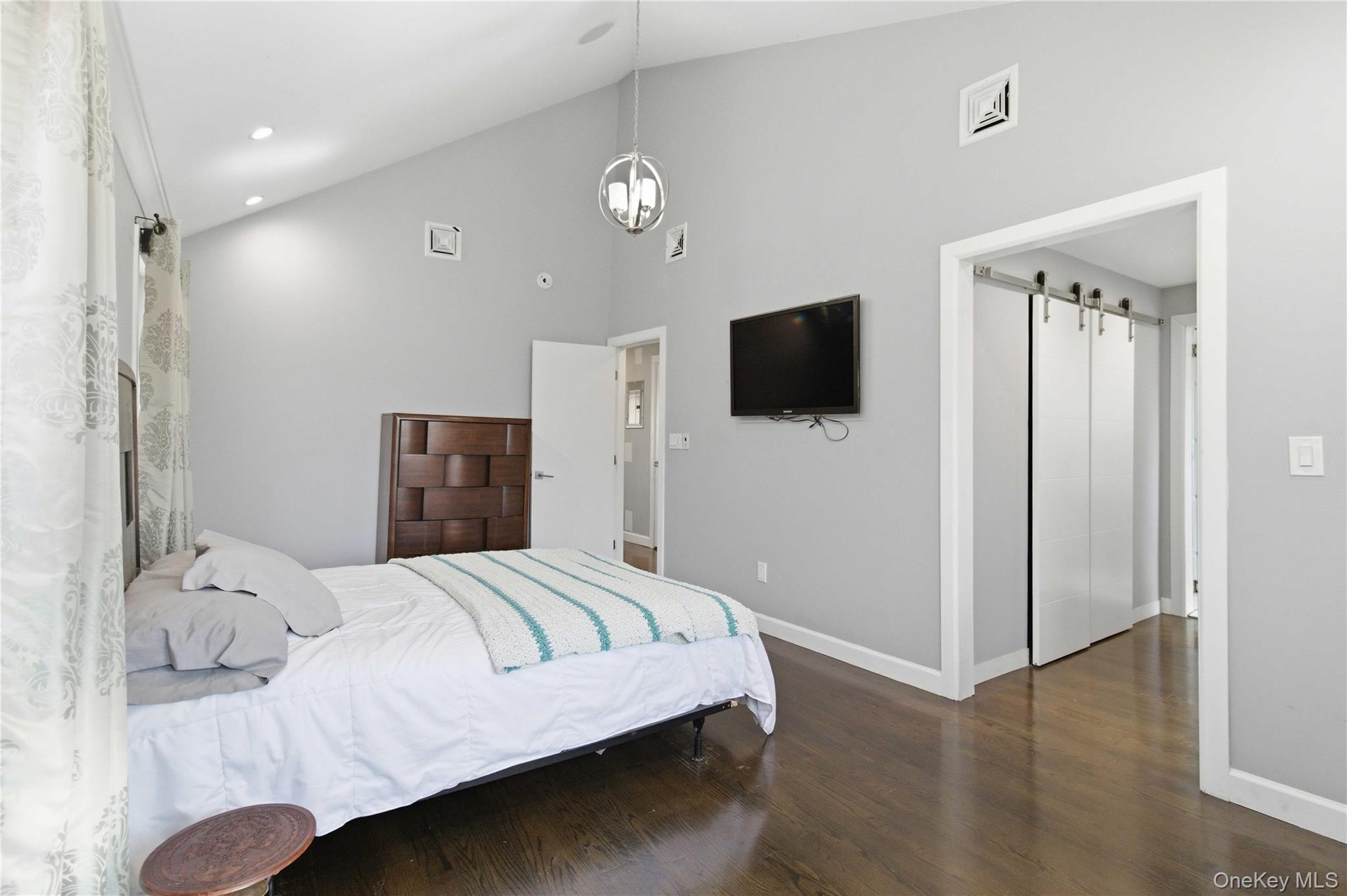 Single Family Buell Queens, NY 11369, MLS-974083-26