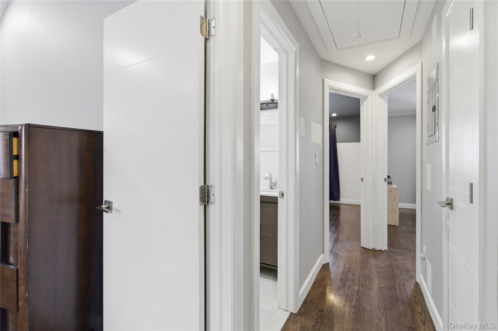 Single Family Buell Queens, NY 11369, MLS-974083-29