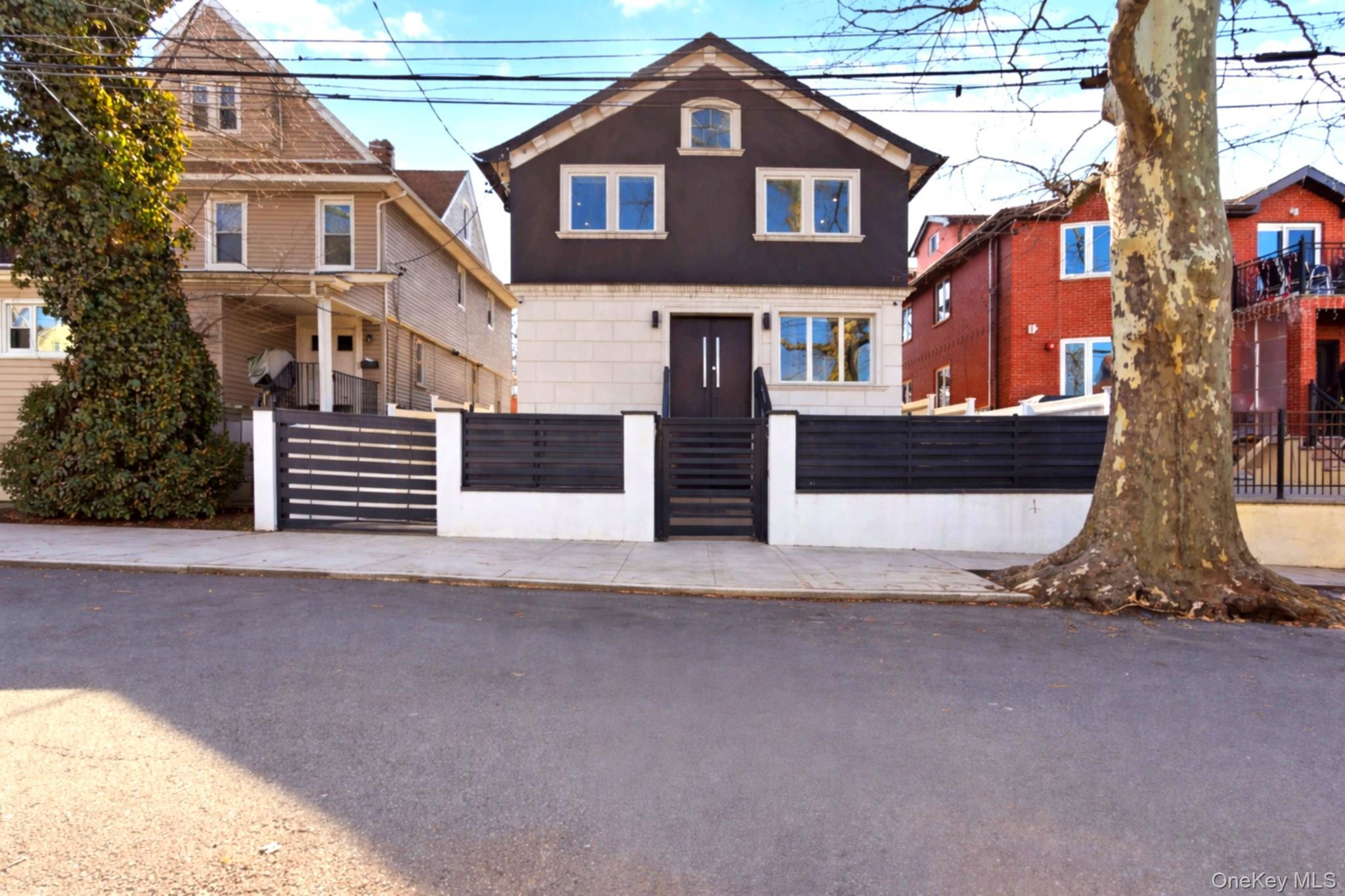 Single Family Buell Queens, NY 11369, MLS-974083-3