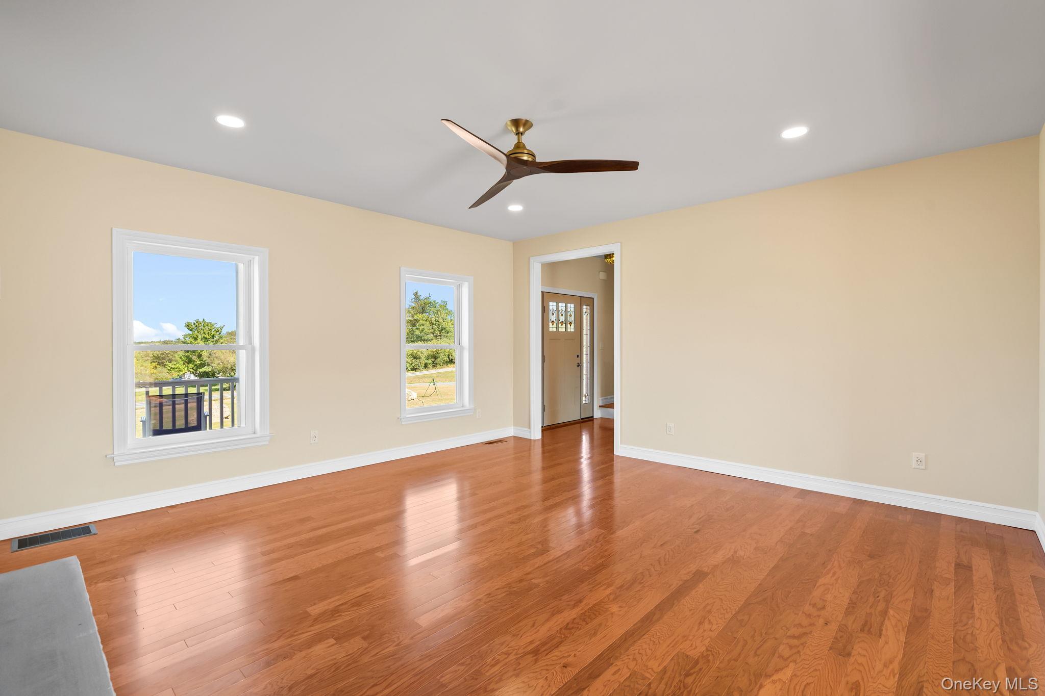 Single Family Hull  Ulster County, NY 12515, MLS-974089-10