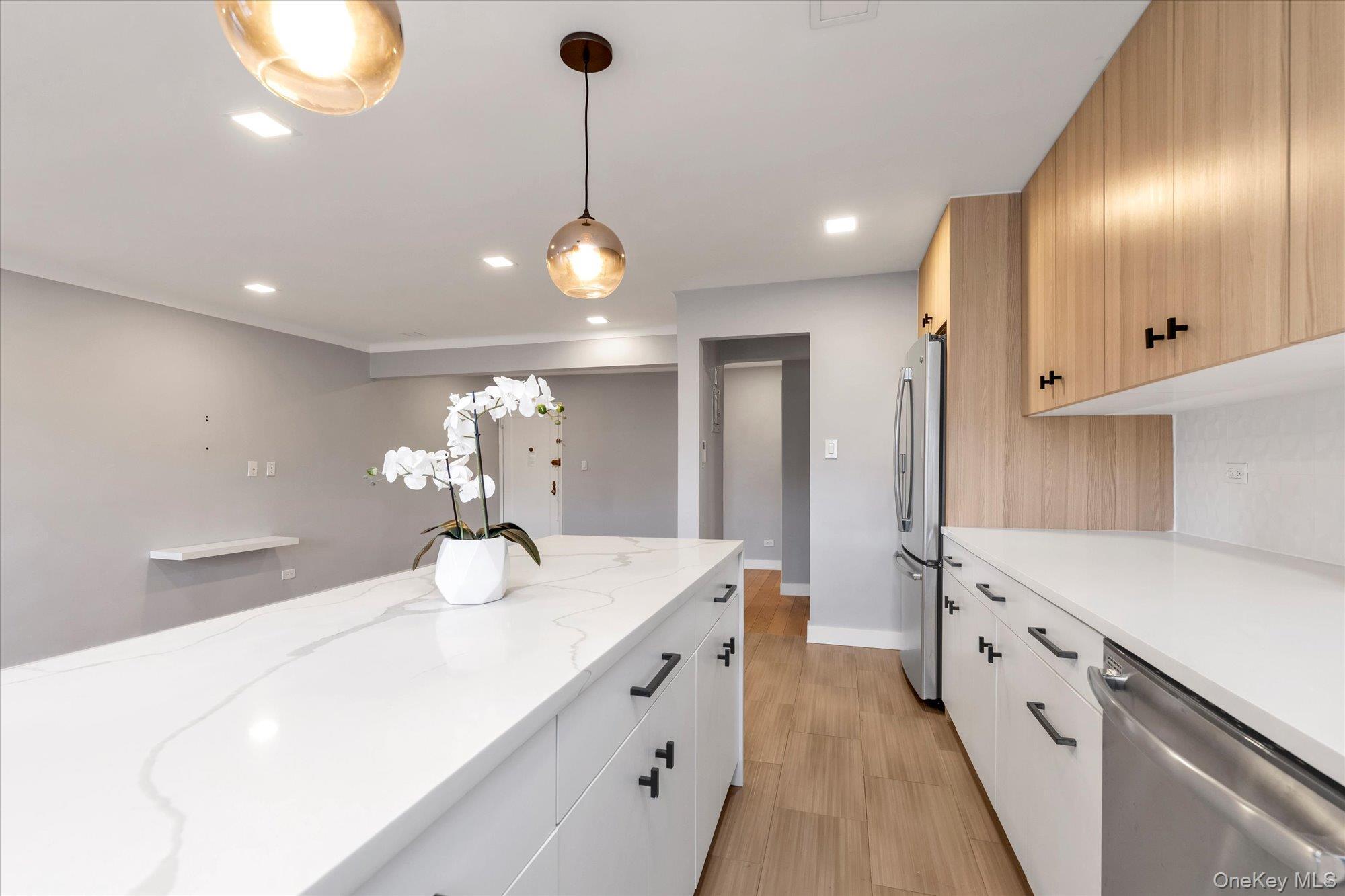 Coop Yellowstone Blvd  Queens, NY 11375, MLS-974092-12