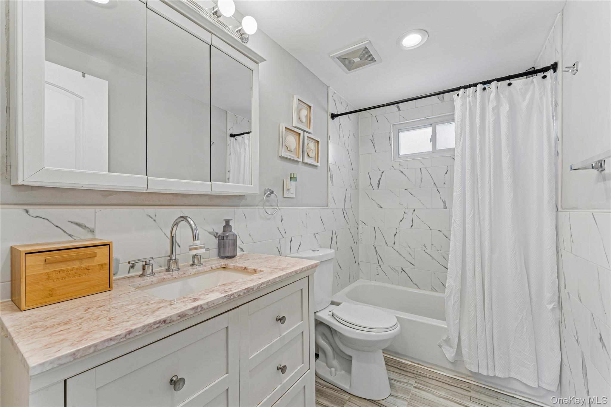 Single Family Putnam  Nassau County, NY 11580, MLS-974097-13