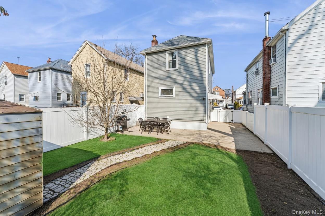 Single Family Putnam  Nassau County, NY 11580, MLS-974097-19