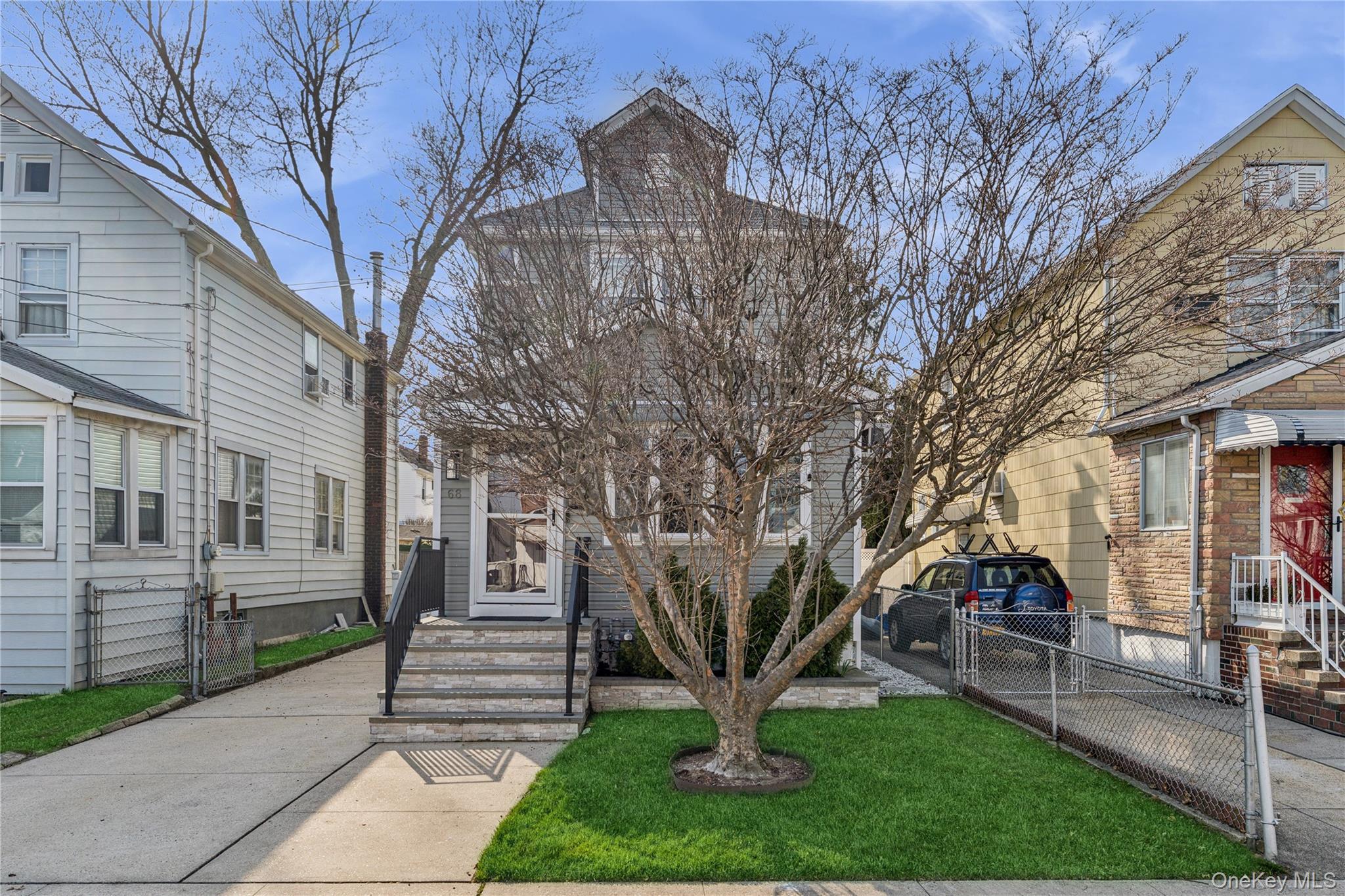 Single Family Putnam  Nassau County, NY 11580, MLS-974097-21