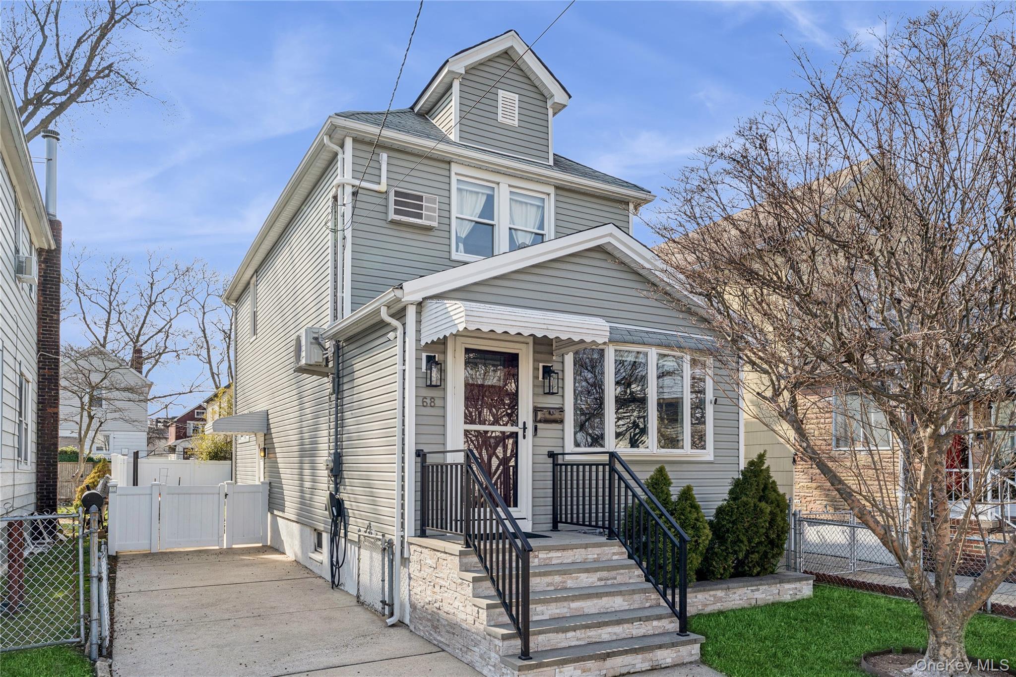 Single Family Putnam  Nassau County, NY 11580, MLS-974097-23