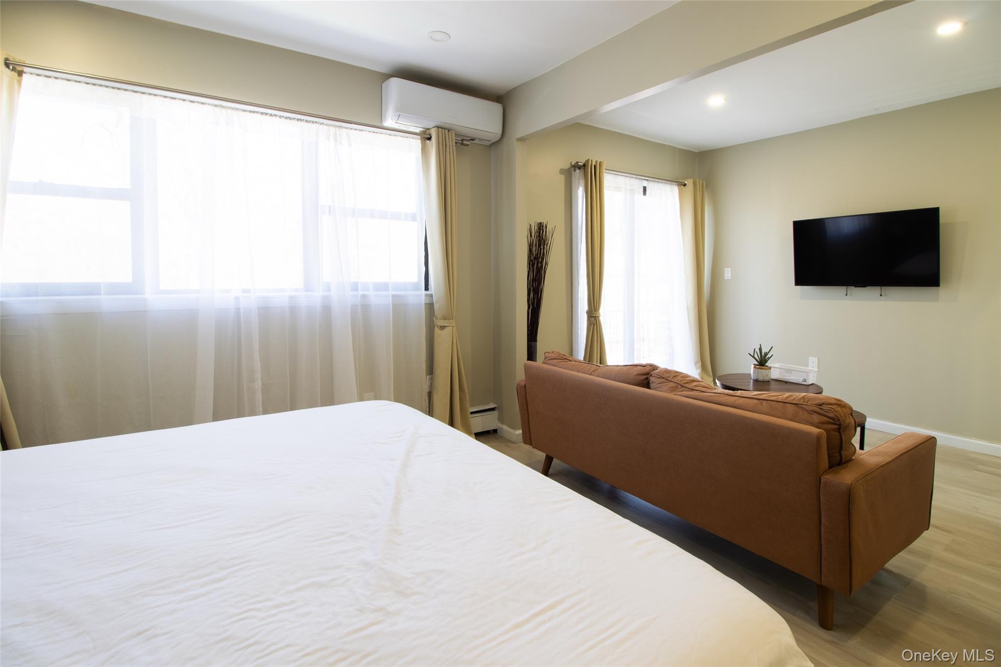 Single Family 37th  Queens, NY 11354, MLS-974112-4