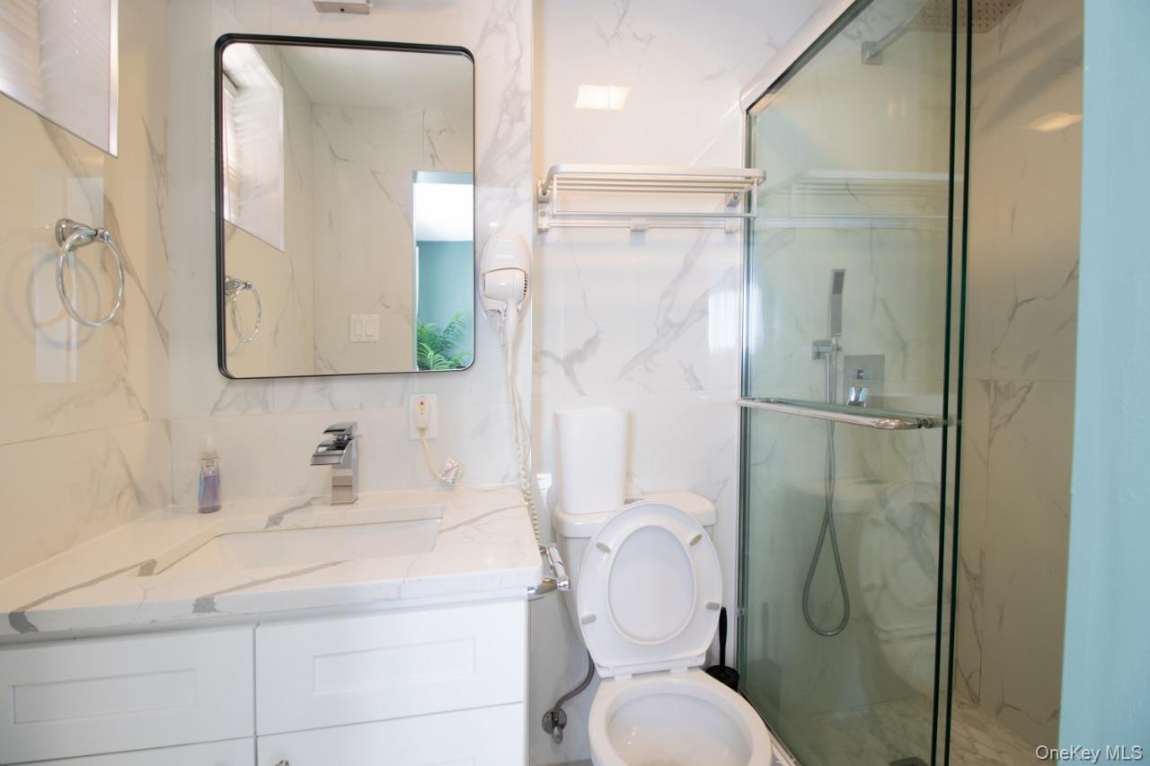 Single Family 37th  Queens, NY 11354, MLS-974112-8