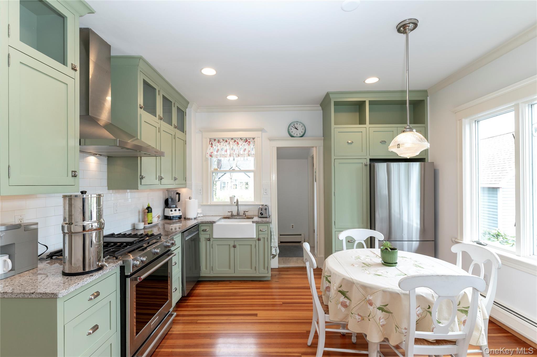 Single Family Kings  Rockland County, NY 10989, MLS-974129-10