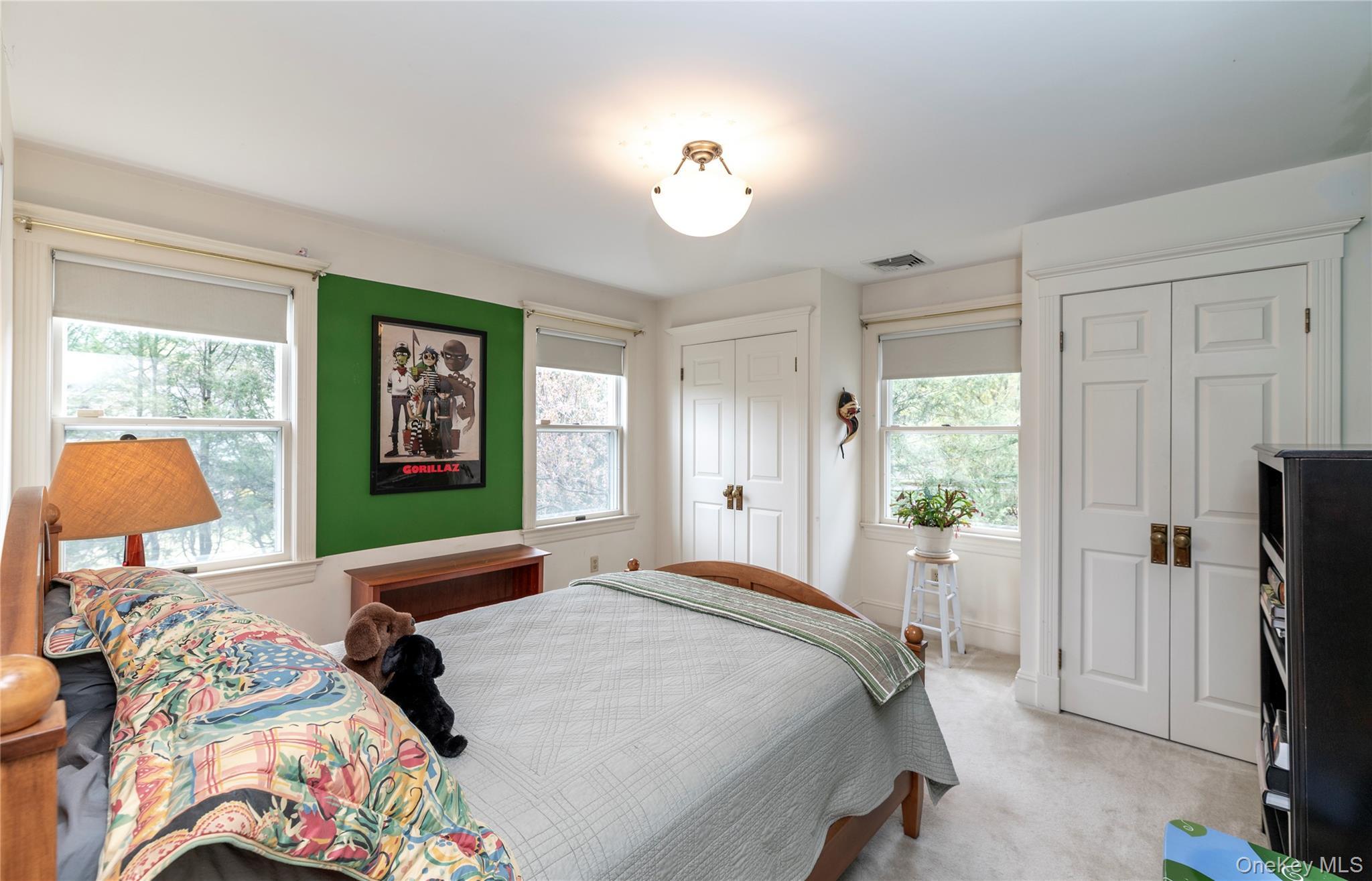 Single Family Kings  Rockland County, NY 10989, MLS-974129-24