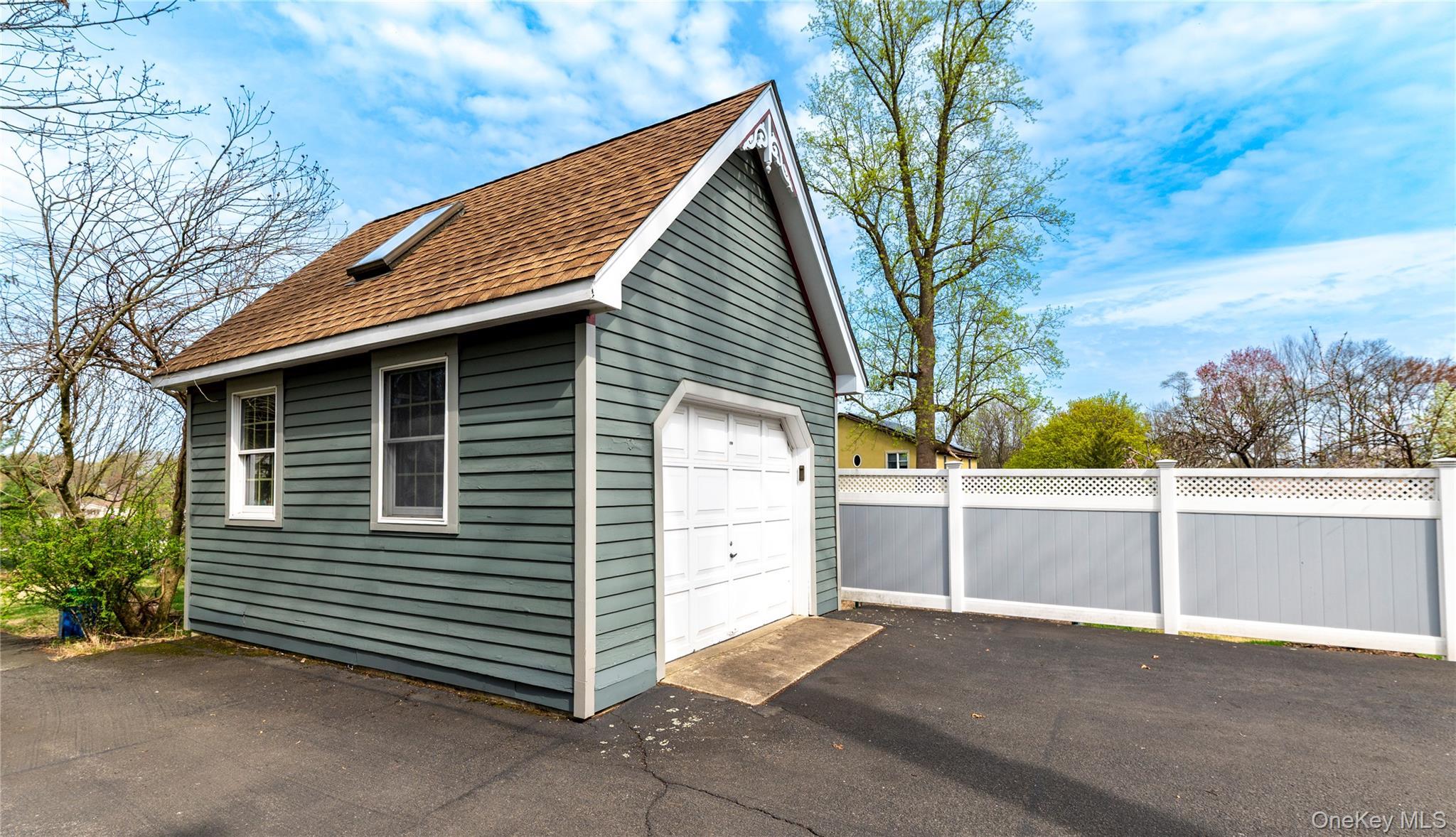 Single Family Kings  Rockland County, NY 10989, MLS-974129-28