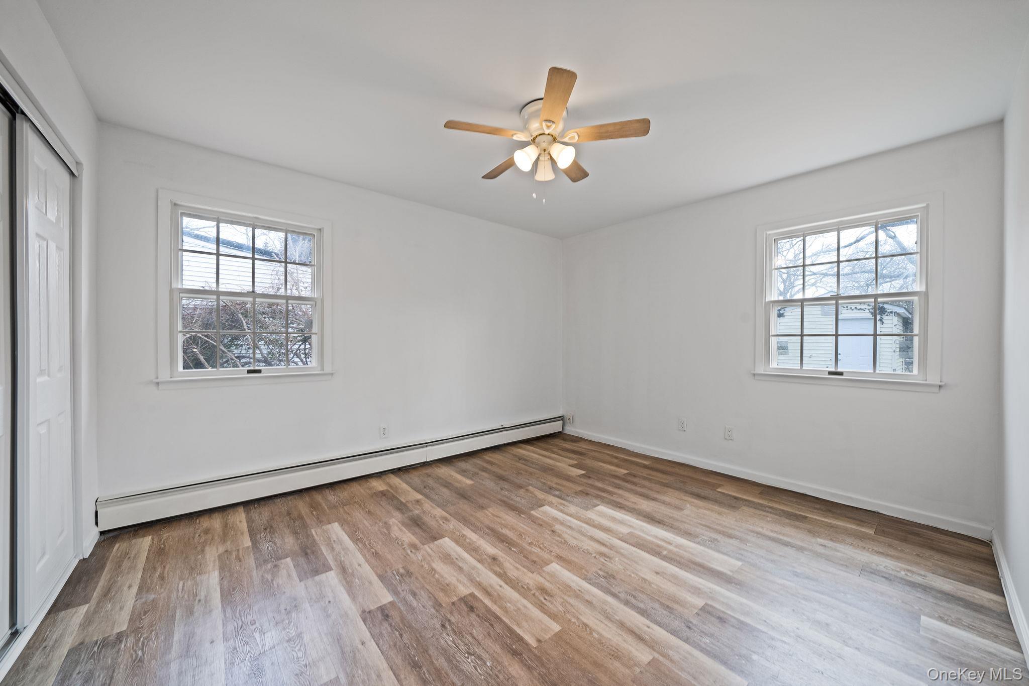 Single Family Manor  Suffolk County, NY 11967, MLS-974154-18