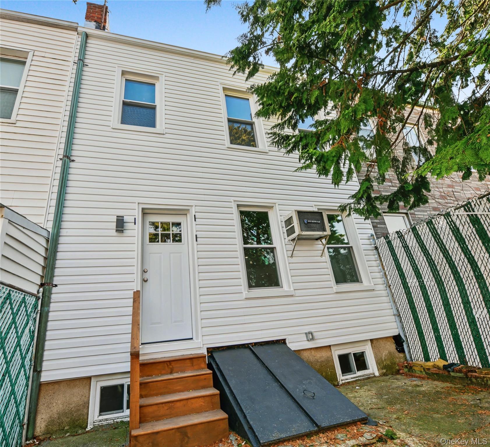 Single Family 68th Queens, NY 11379, MLS-974165-27