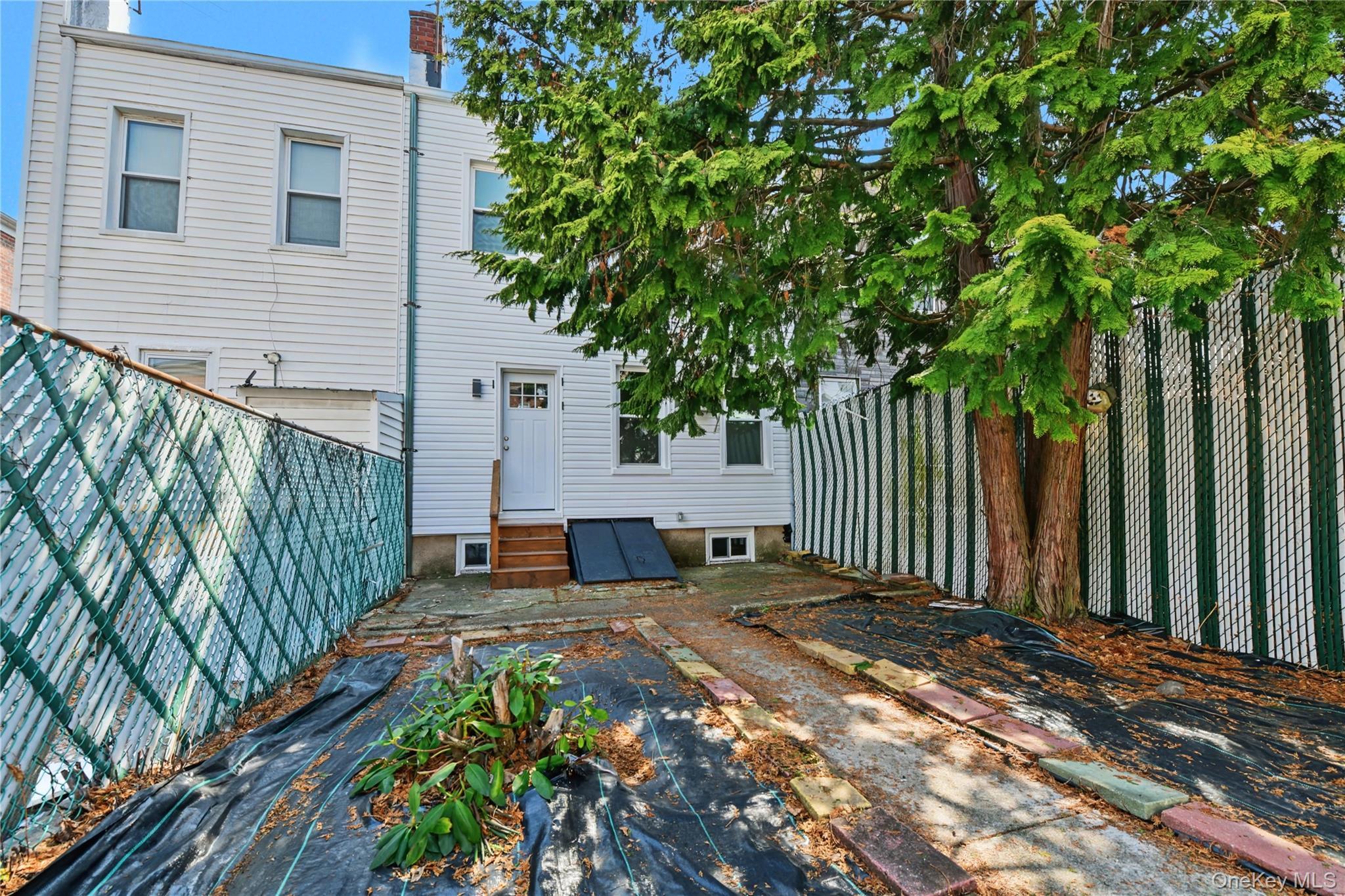 Single Family 68th Queens, NY 11379, MLS-974165-28