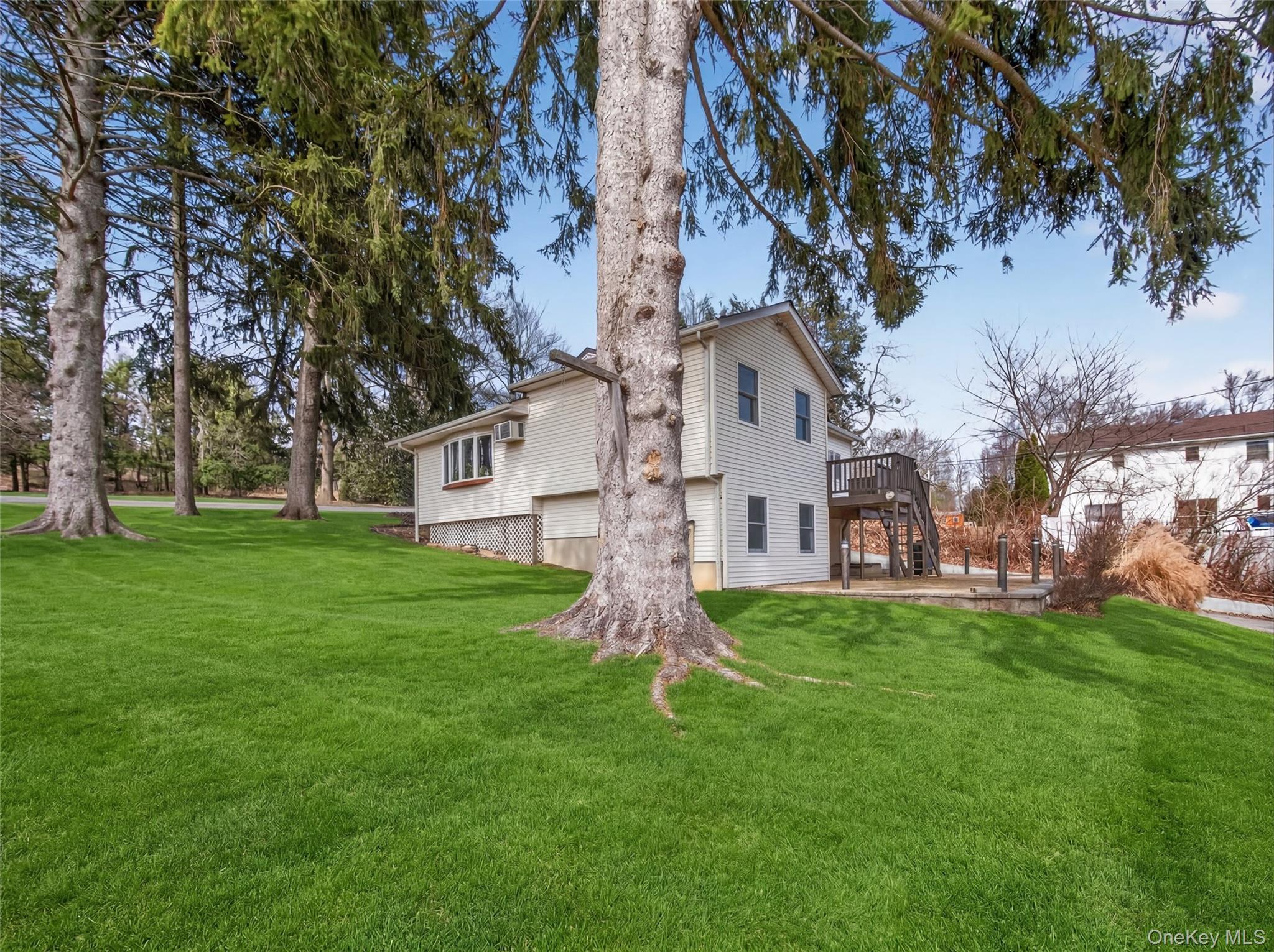 Single Family Ridge  Rockland County, NY 10989, MLS-974170-21