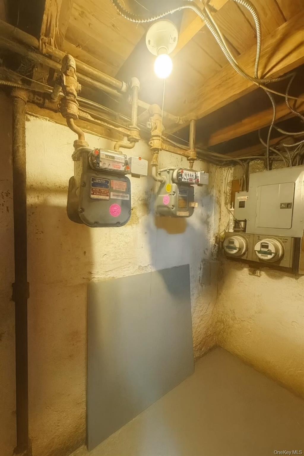 Single Family 73  Queens, NY 11366, MLS-974172-2