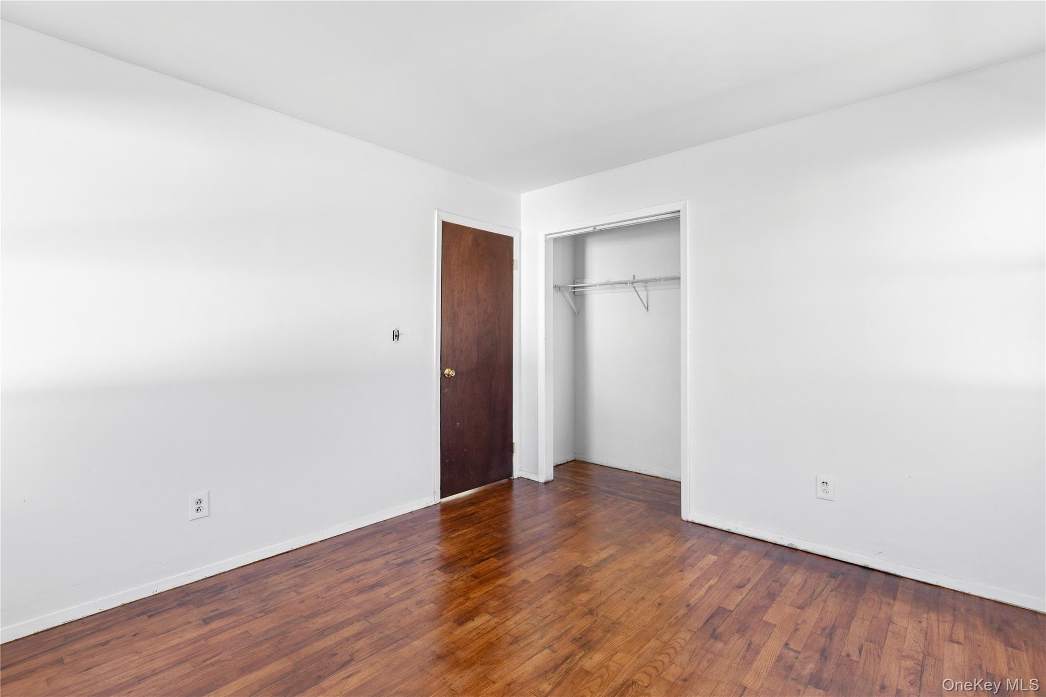 Single Family 41 St  Suffolk County, NY 11726, MLS-974179-13