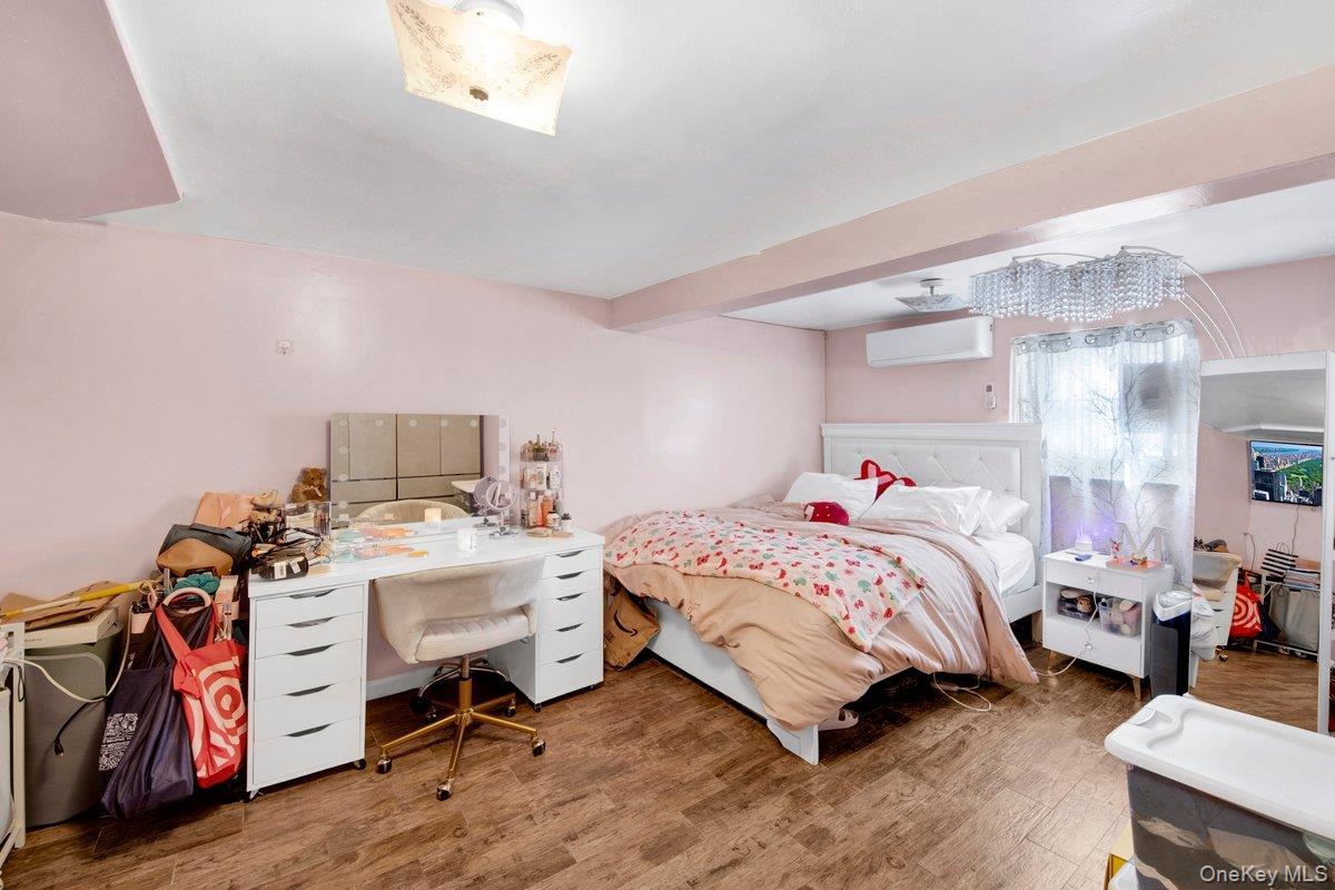 Single Family Waterbury  Bronx, NY 10465, MLS-974181-12