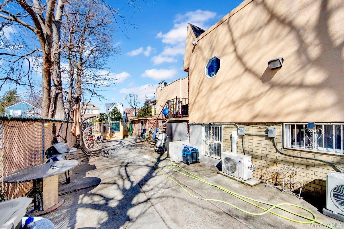 Single Family Waterbury  Bronx, NY 10465, MLS-974181-27