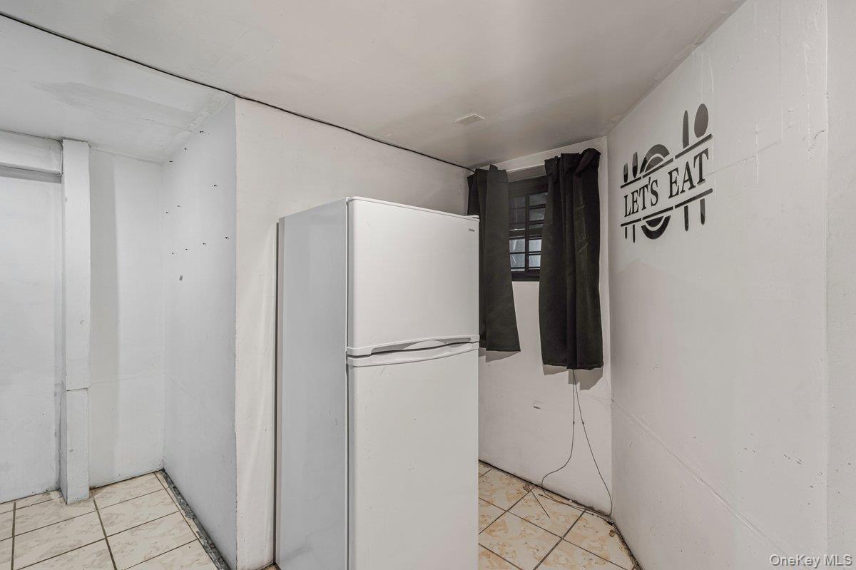 Single Family Autumn  Brooklyn, NY 11208, MLS-974192-21