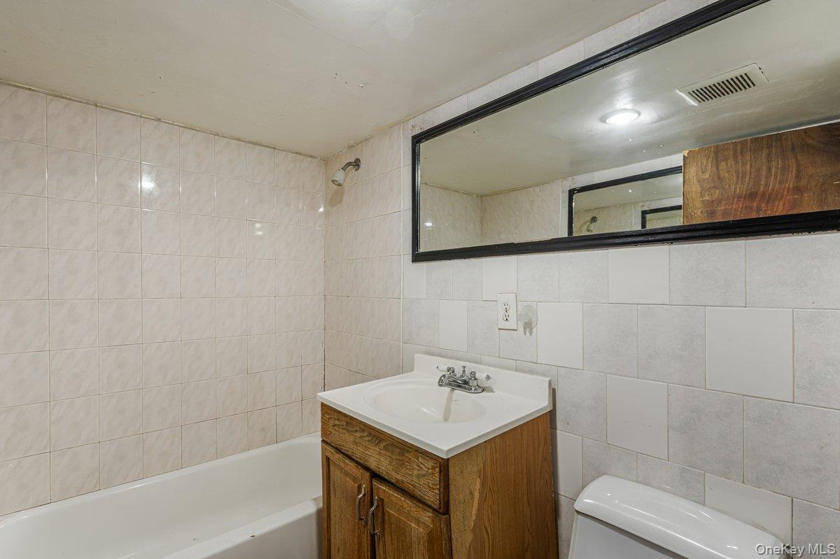 Single Family Autumn  Brooklyn, NY 11208, MLS-974192-23