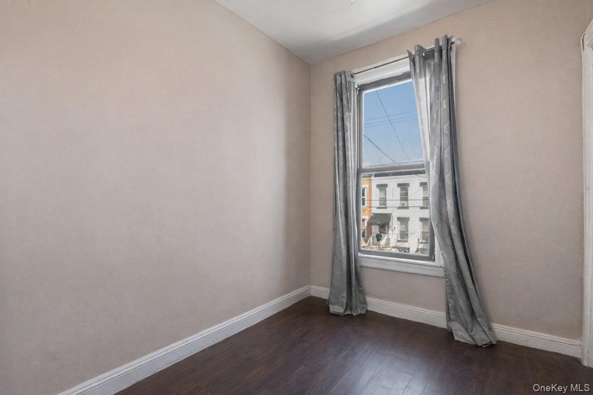 Single Family Autumn  Brooklyn, NY 11208, MLS-974192-8