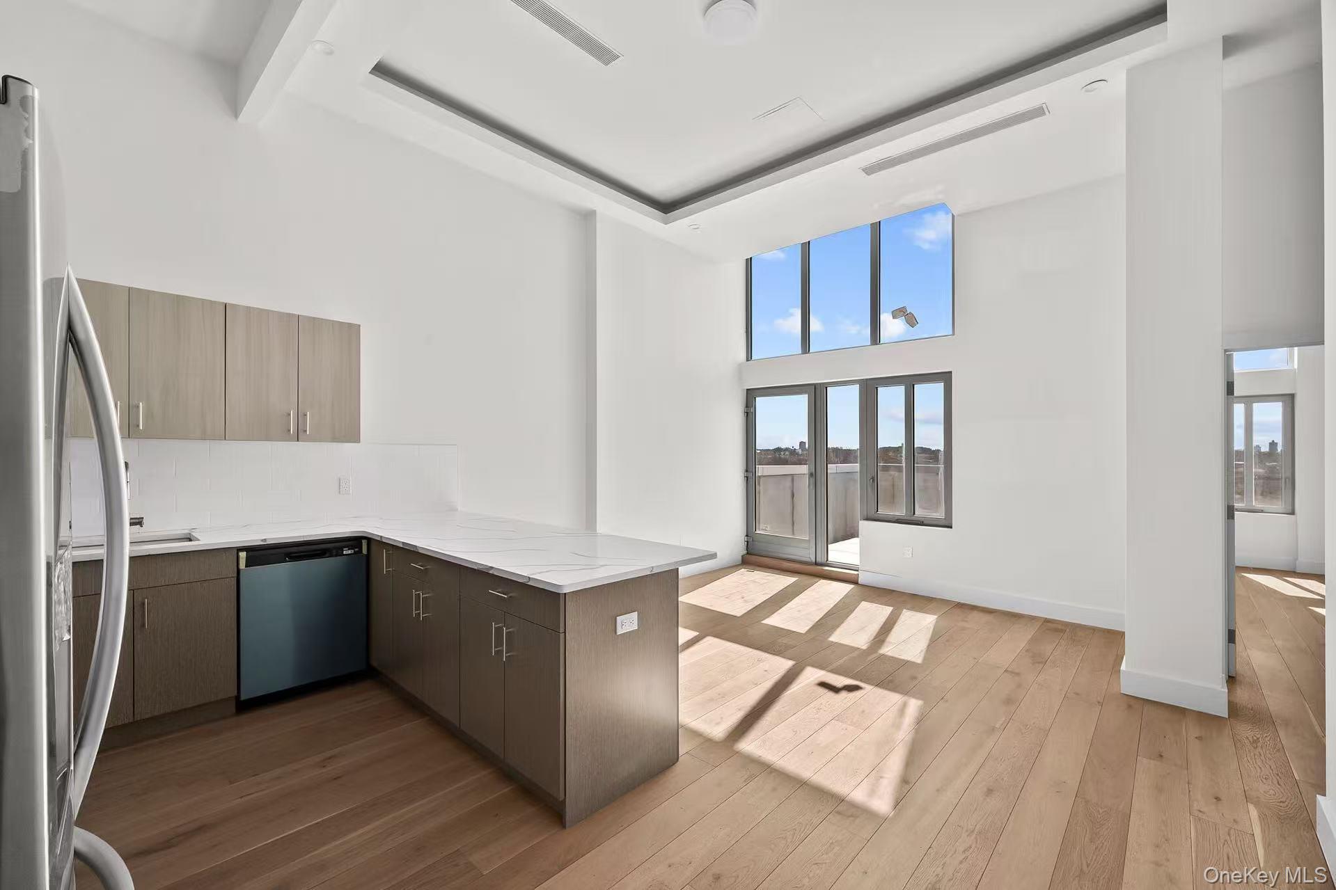 Condo Fowler  Queens, NY 11355, MLS-974195-4