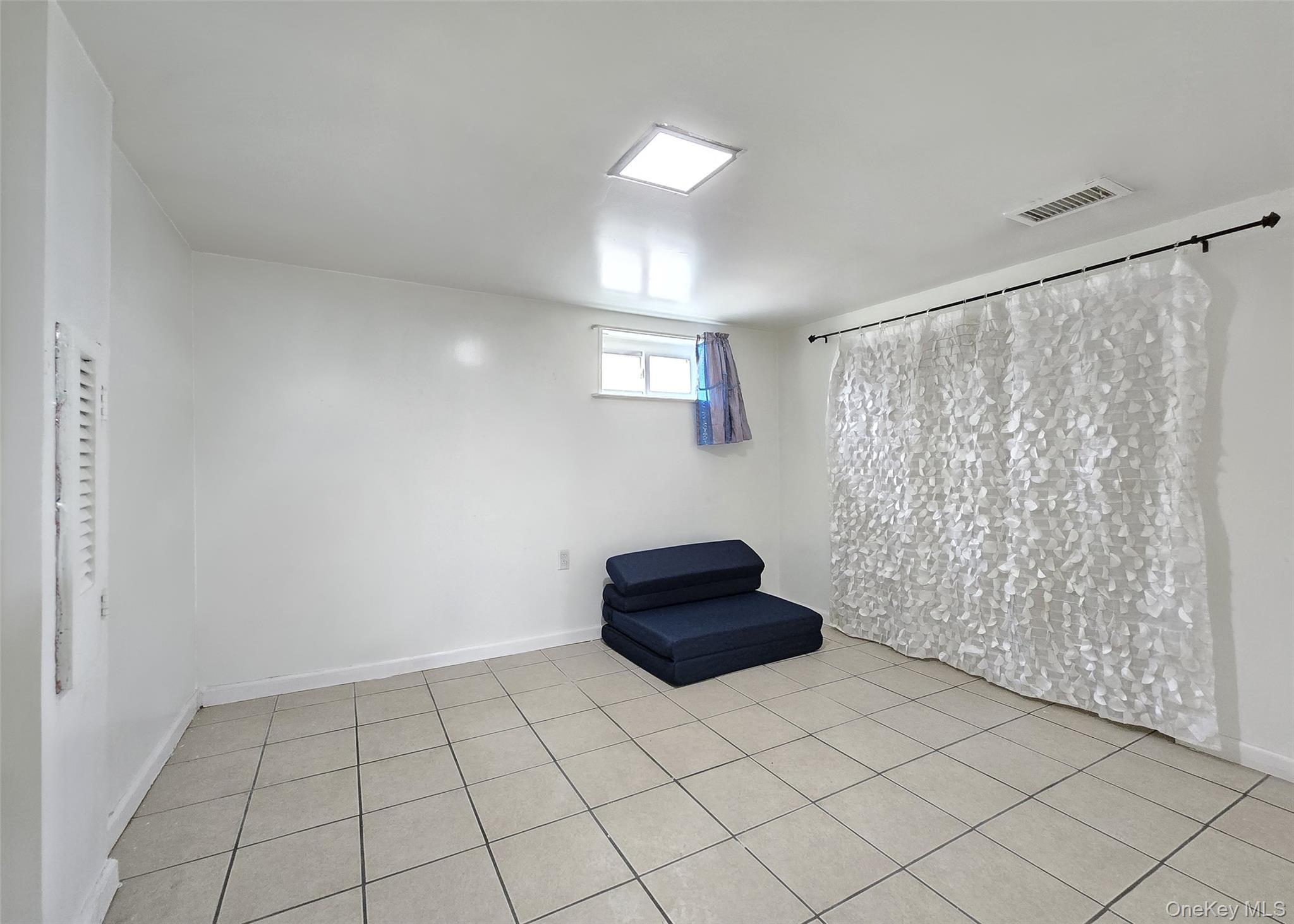 Single Family Mcalester  Nassau County, NY 11801, MLS-974200-14