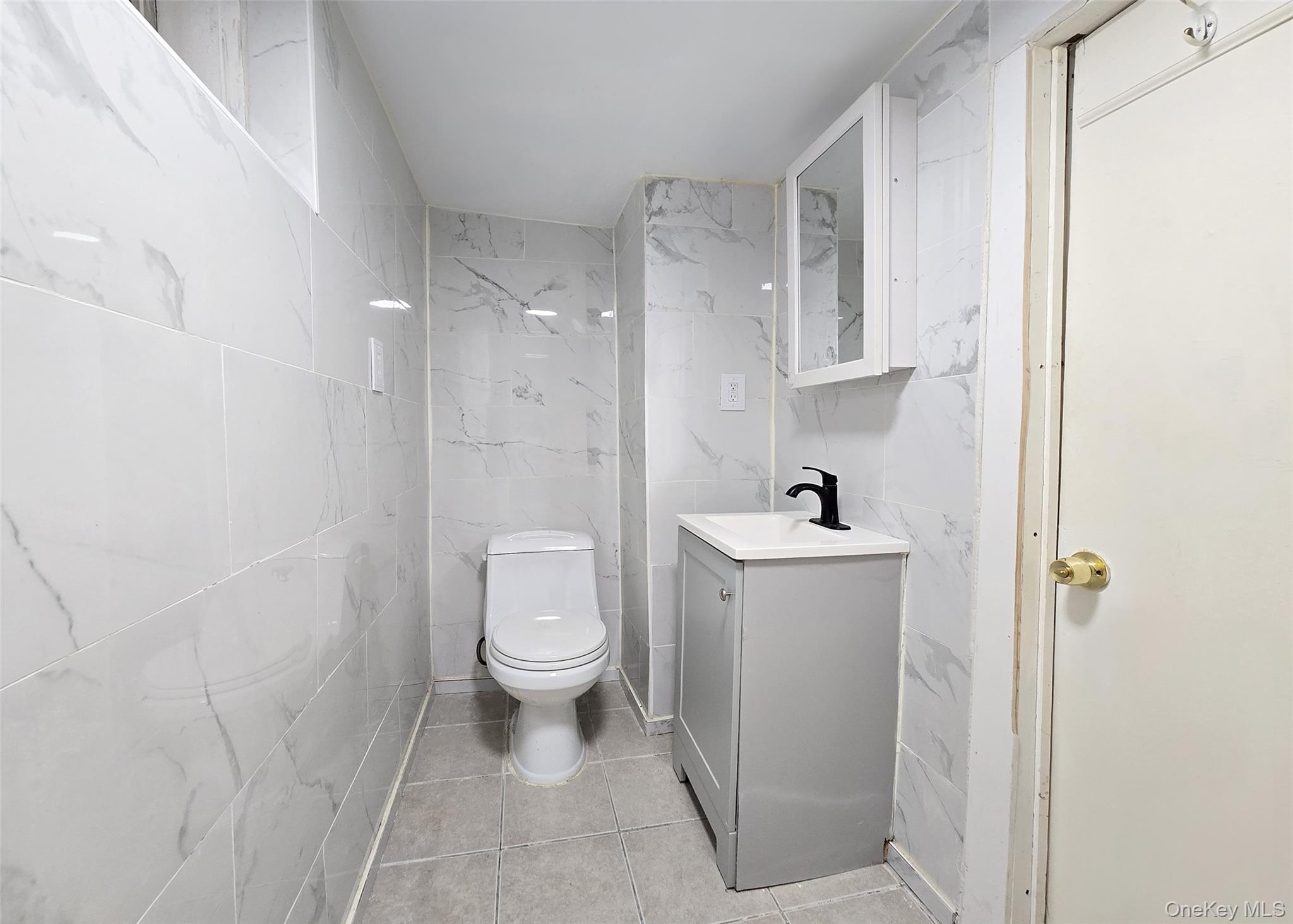 Single Family Mcalester  Nassau County, NY 11801, MLS-974200-16